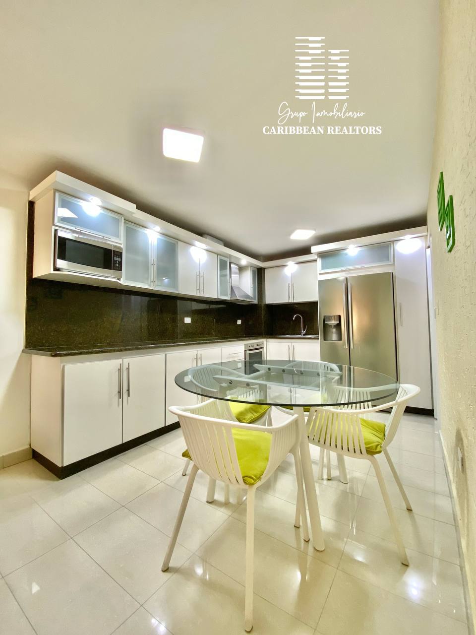 En Venta Bello Apartamento, Ubicado En El Edificio Terrasol Suites