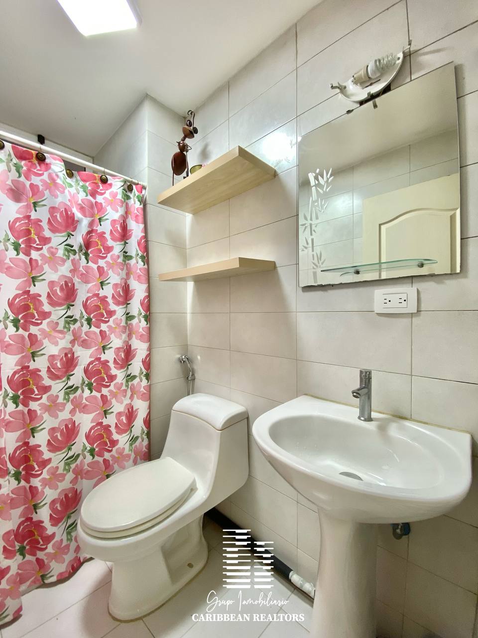 En Venta Bello Apartamento, Ubicado En El Edificio Terrasol Suites