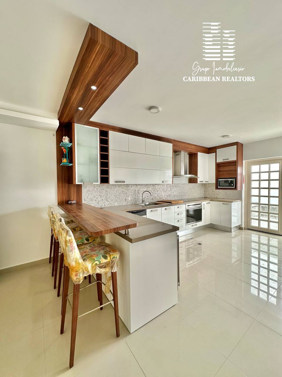 En Venta Hermosa Casa, Ubicado En El Exclusivo Conjunto Residencial Majestic Village