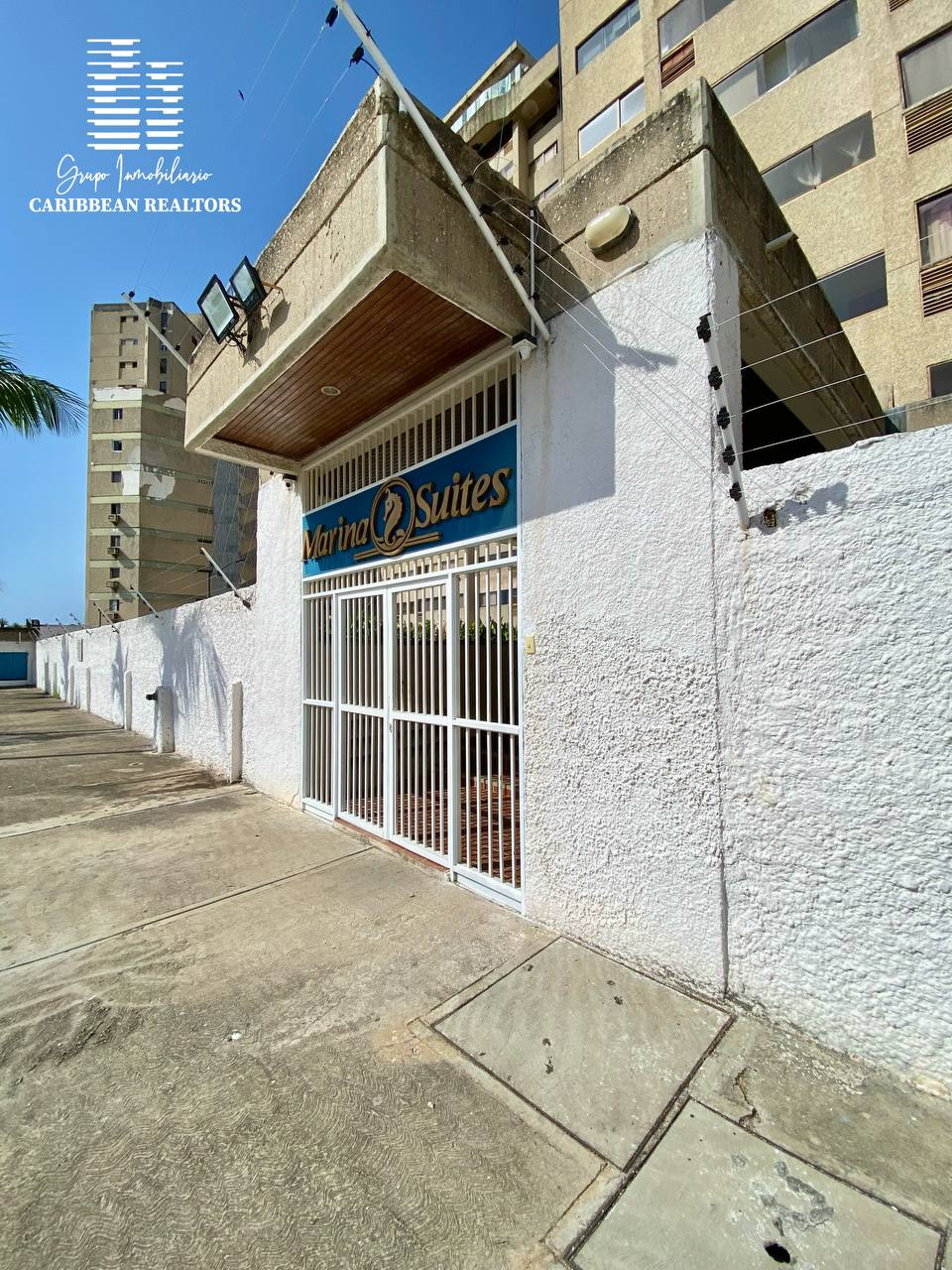 En Venta Apartamento Con Vista Al Mar, Ubicado En El Conjunto Residencial Marina Suites