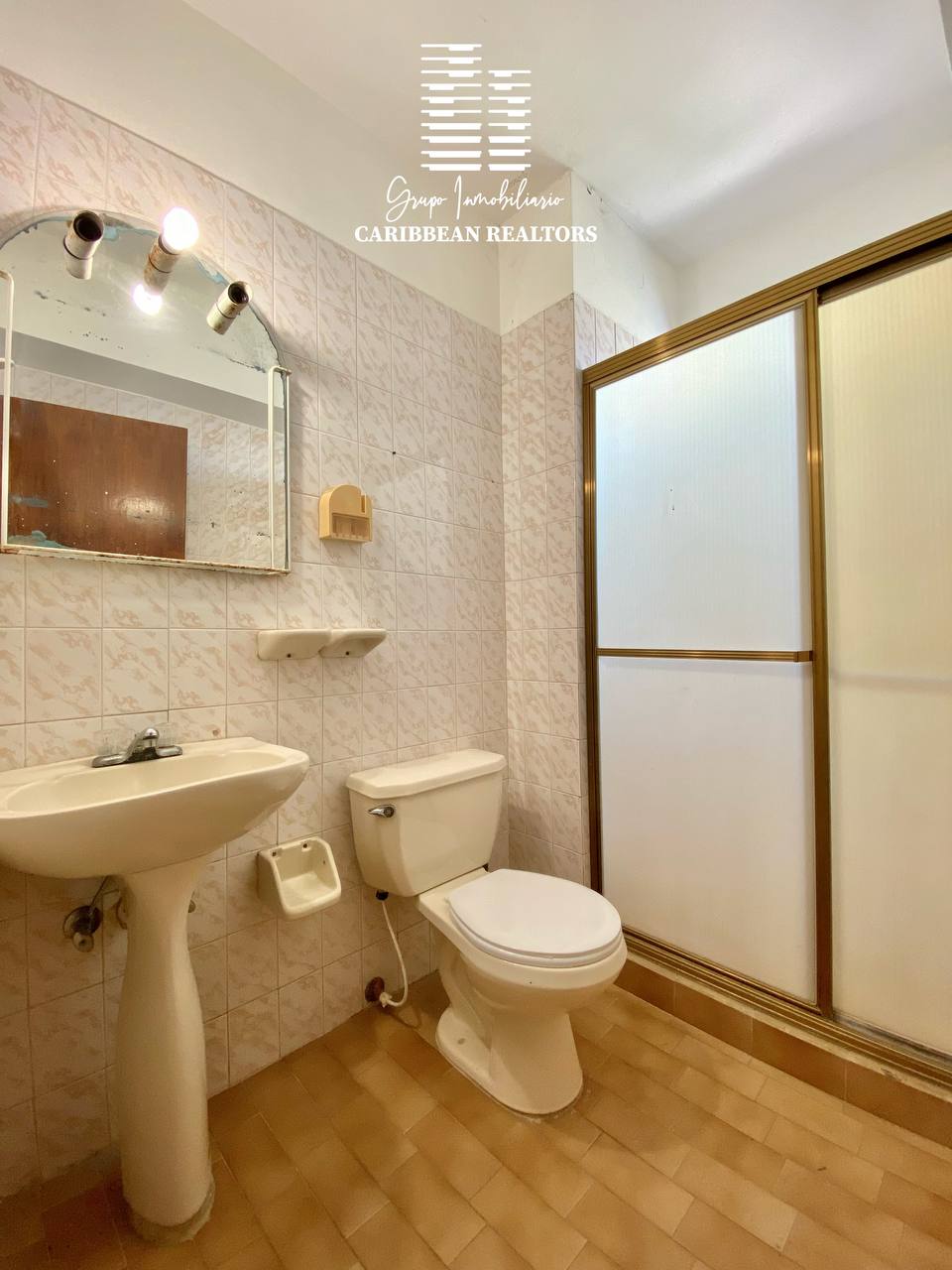 En Venta Apartamento Con Vista Al Mar, Ubicado En El Conjunto Residencial Marina Suites