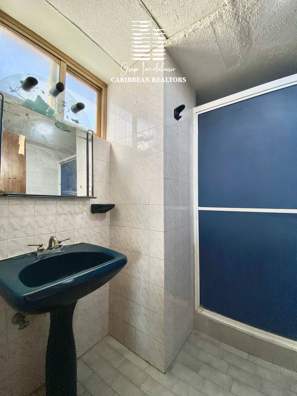 En Venta Apartamento Con Vista Al Mar, Ubicado En El Conjunto Residencial Marina Suites