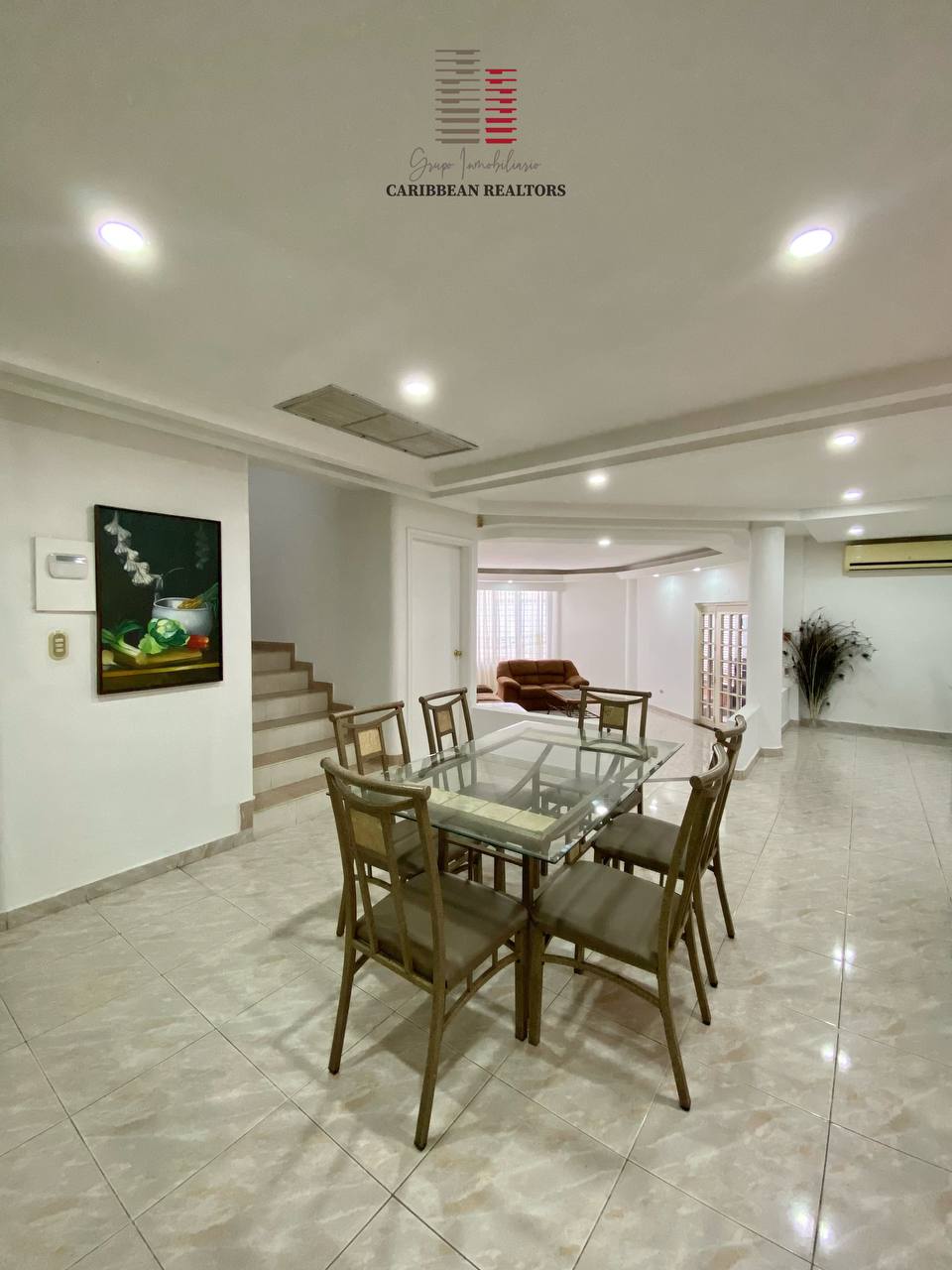 En Venta Acogedora Casa Quinta, Ubicada En La Urb. Costa Azul