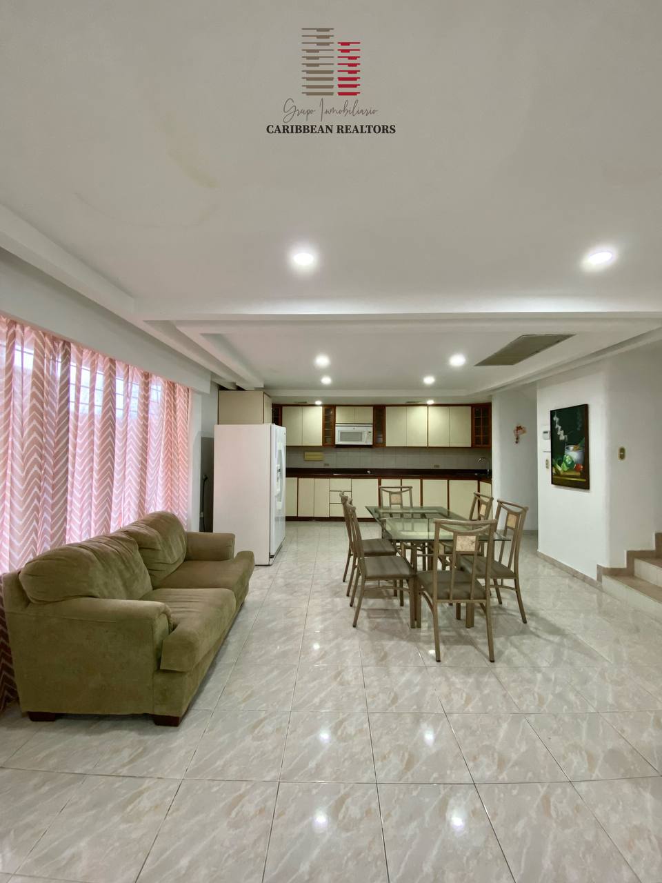 En Venta Acogedora Casa Quinta, Ubicada En La Urb. Costa Azul
