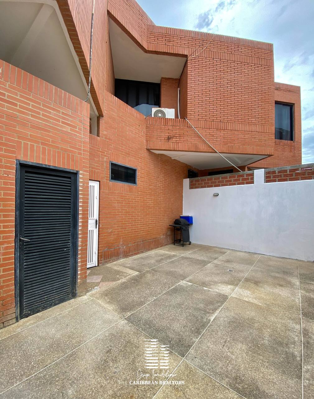 En Venta Acogedora Casa Quinta, Ubicada En La Urb. Costa Azul