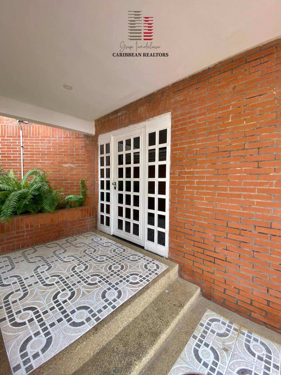 En Venta Acogedora Casa Quinta, Ubicada En La Urb. Costa Azul