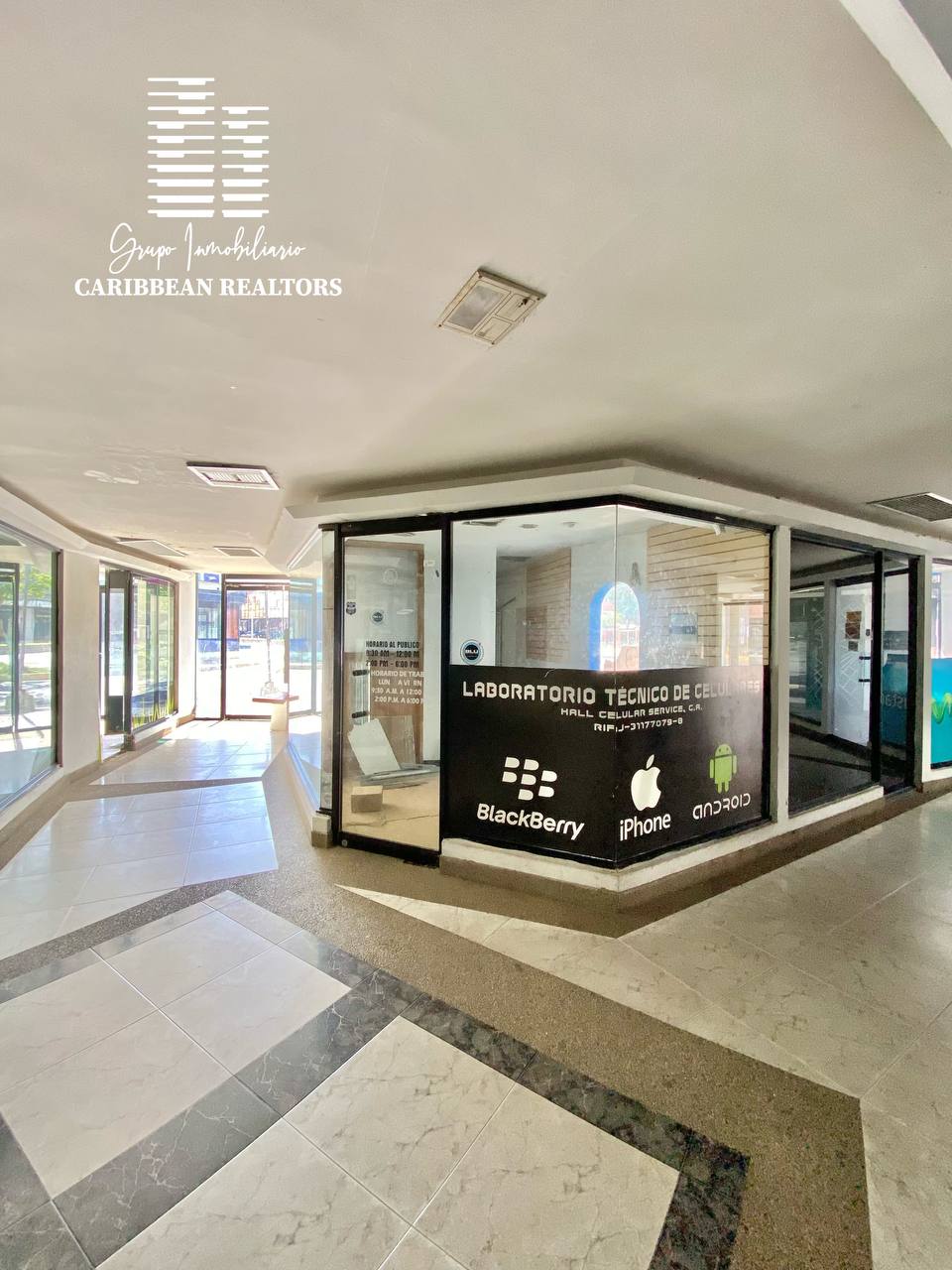 En Venta Hotel Blue Lion Para Remodelar, Ubicado En La Avenida 4 De Mayo