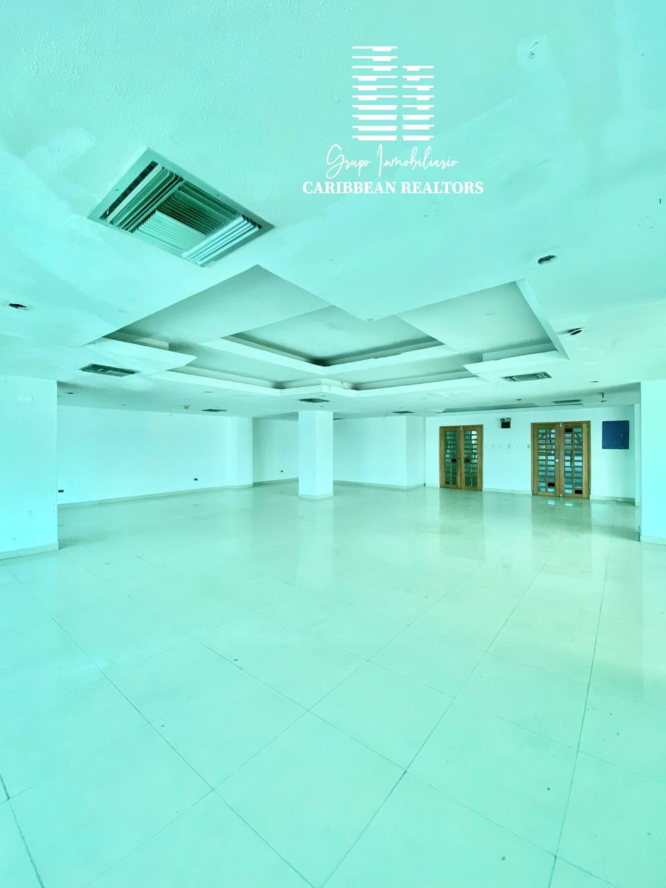 En Venta Hotel Blue Lion Para Remodelar, Ubicado En La Avenida 4 De Mayo