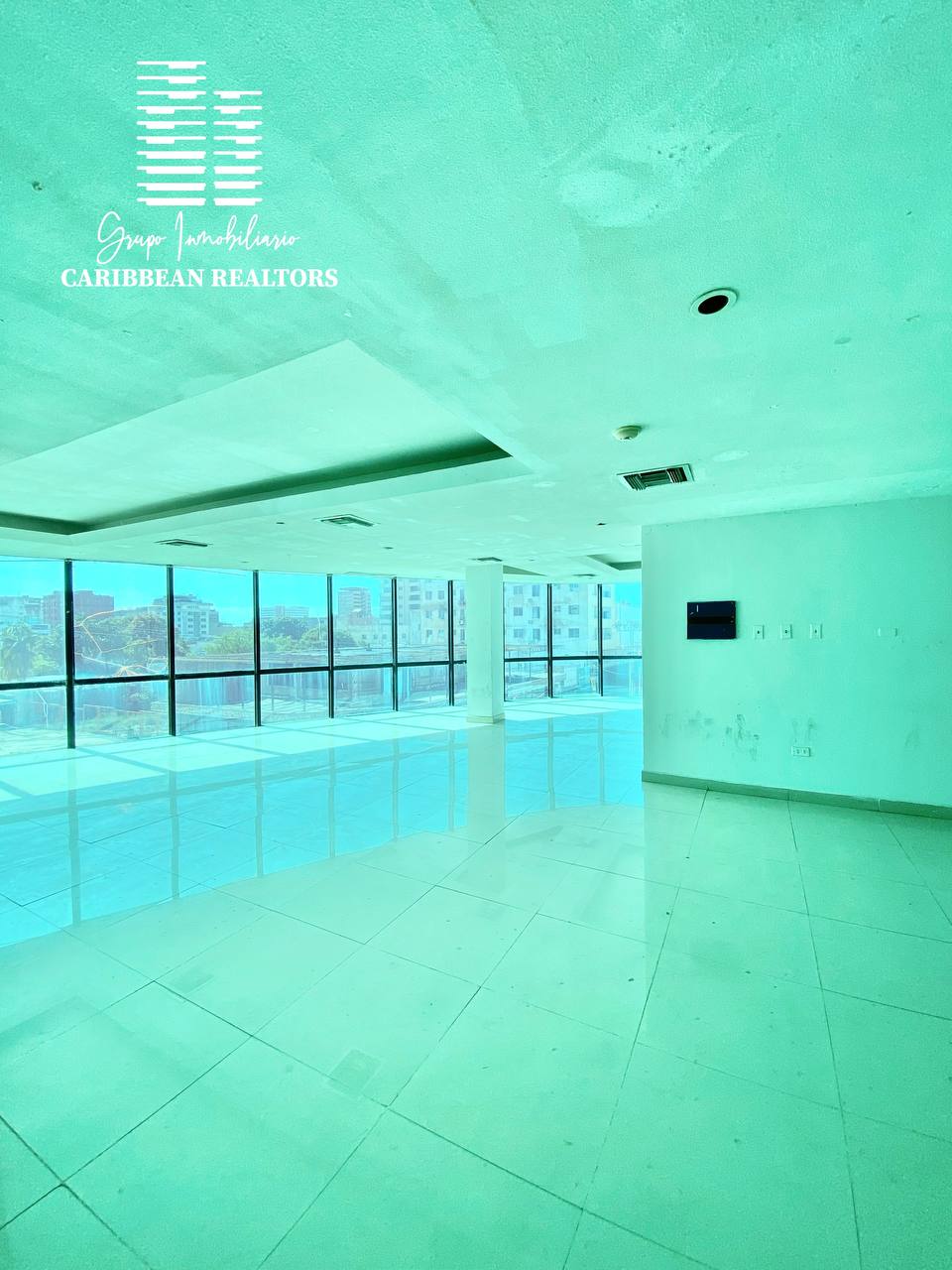 En Venta Hotel Blue Lion Para Remodelar, Ubicado En La Avenida 4 De Mayo