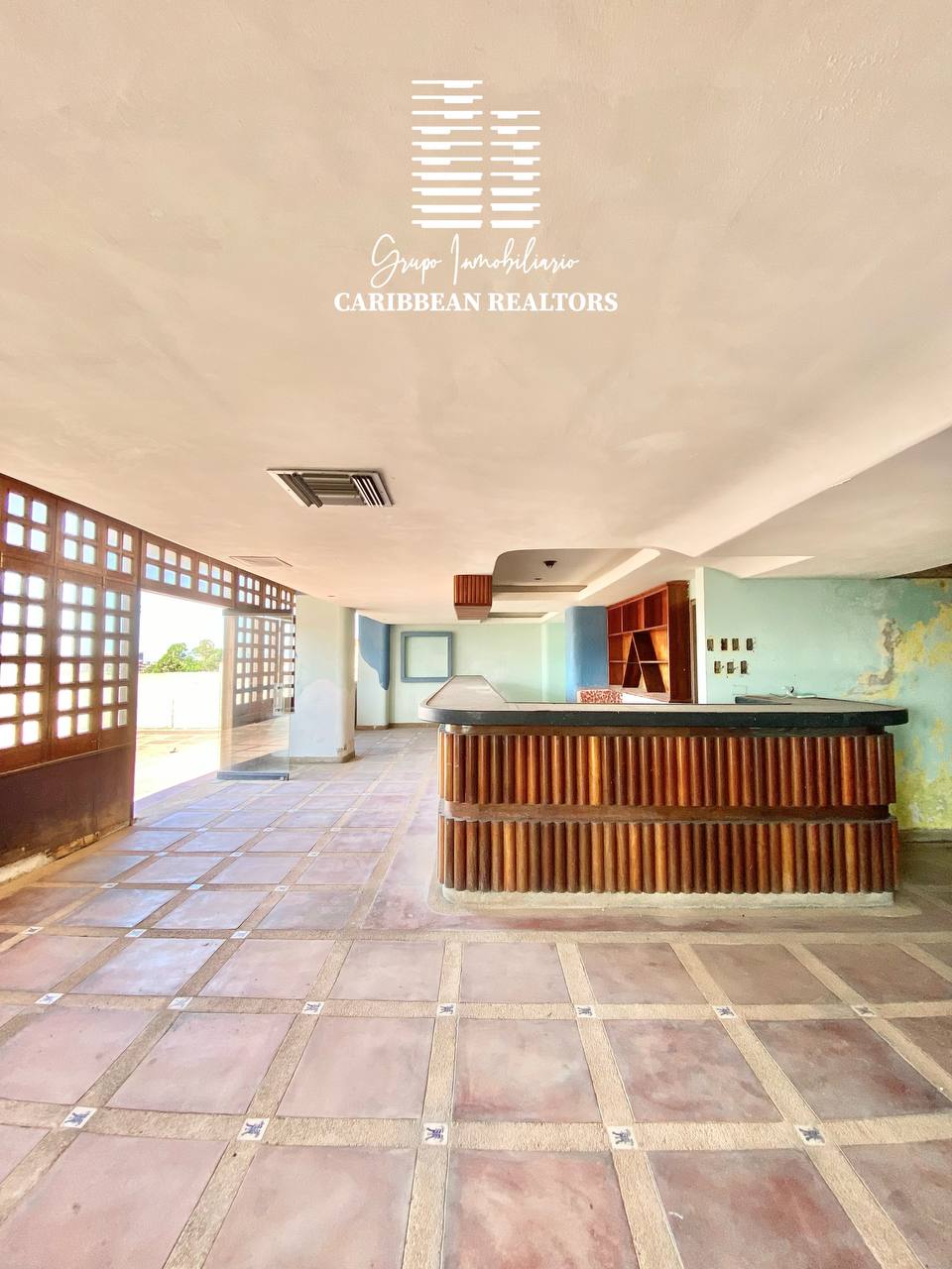 En Venta Hotel Blue Lion Para Remodelar, Ubicado En La Avenida 4 De Mayo