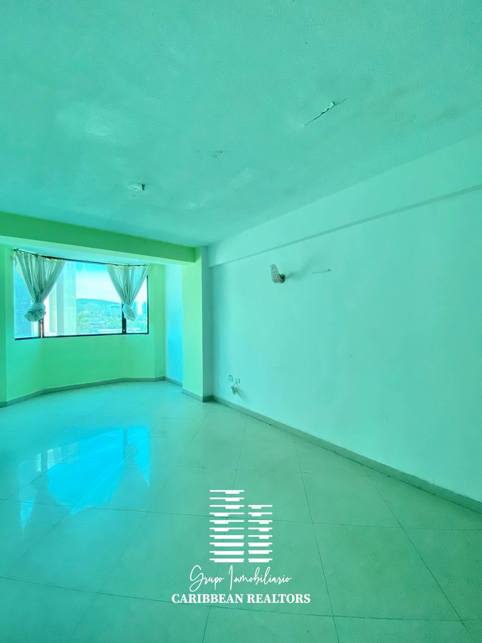 En Venta Hotel Blue Lion Para Remodelar, Ubicado En La Avenida 4 De Mayo