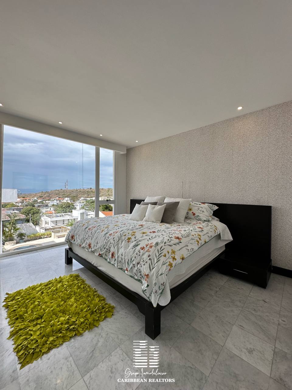 En Venta Casa Quinta, Con Arquitectura Vanguardista, Ubicada En Paraíso