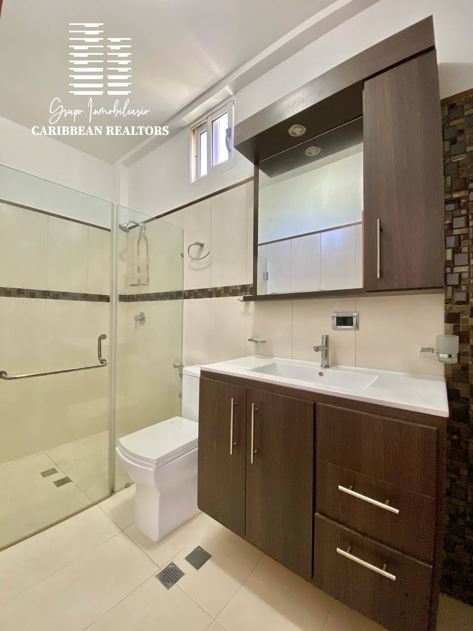 En Venta Casa Quinta, En La Urbanizacion Paraíso 1