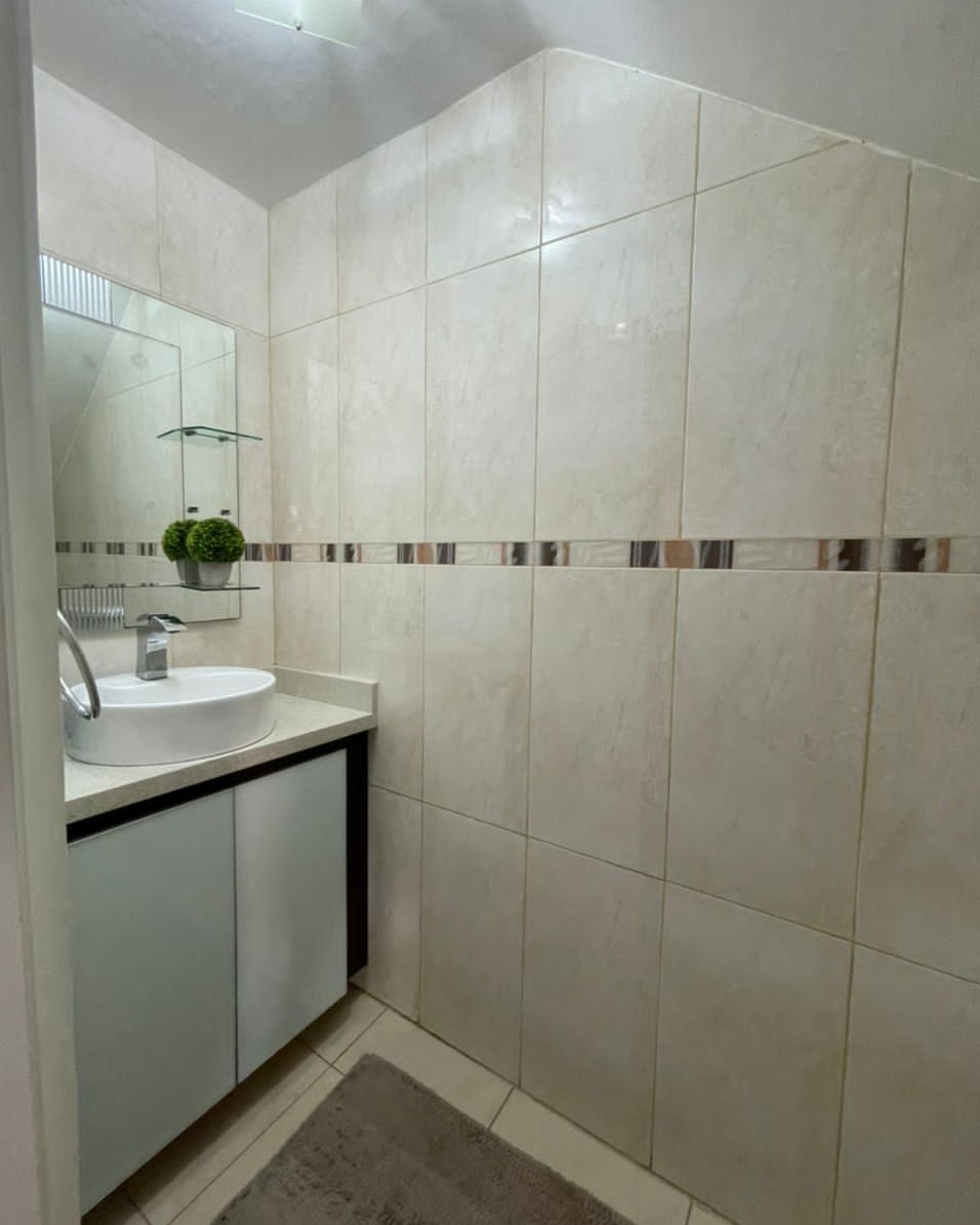 En Venta Town House Ubicado En El Exclusivo Conjunto Residencial Oasis De Los Robles