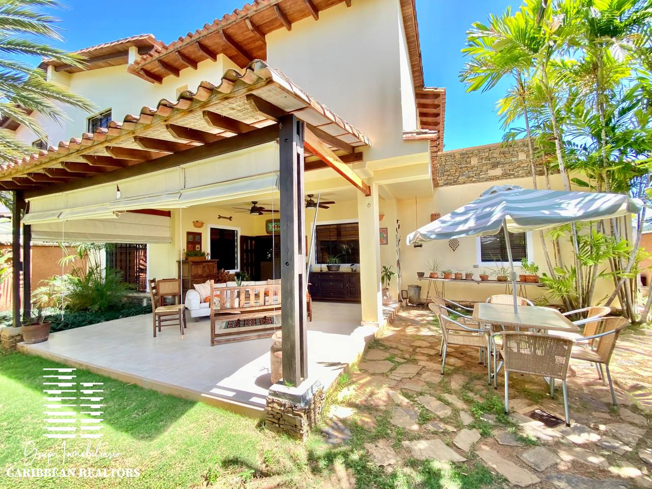 En Venta Casa Quinta, En La Urbanizacón Casa De Campo Country Club