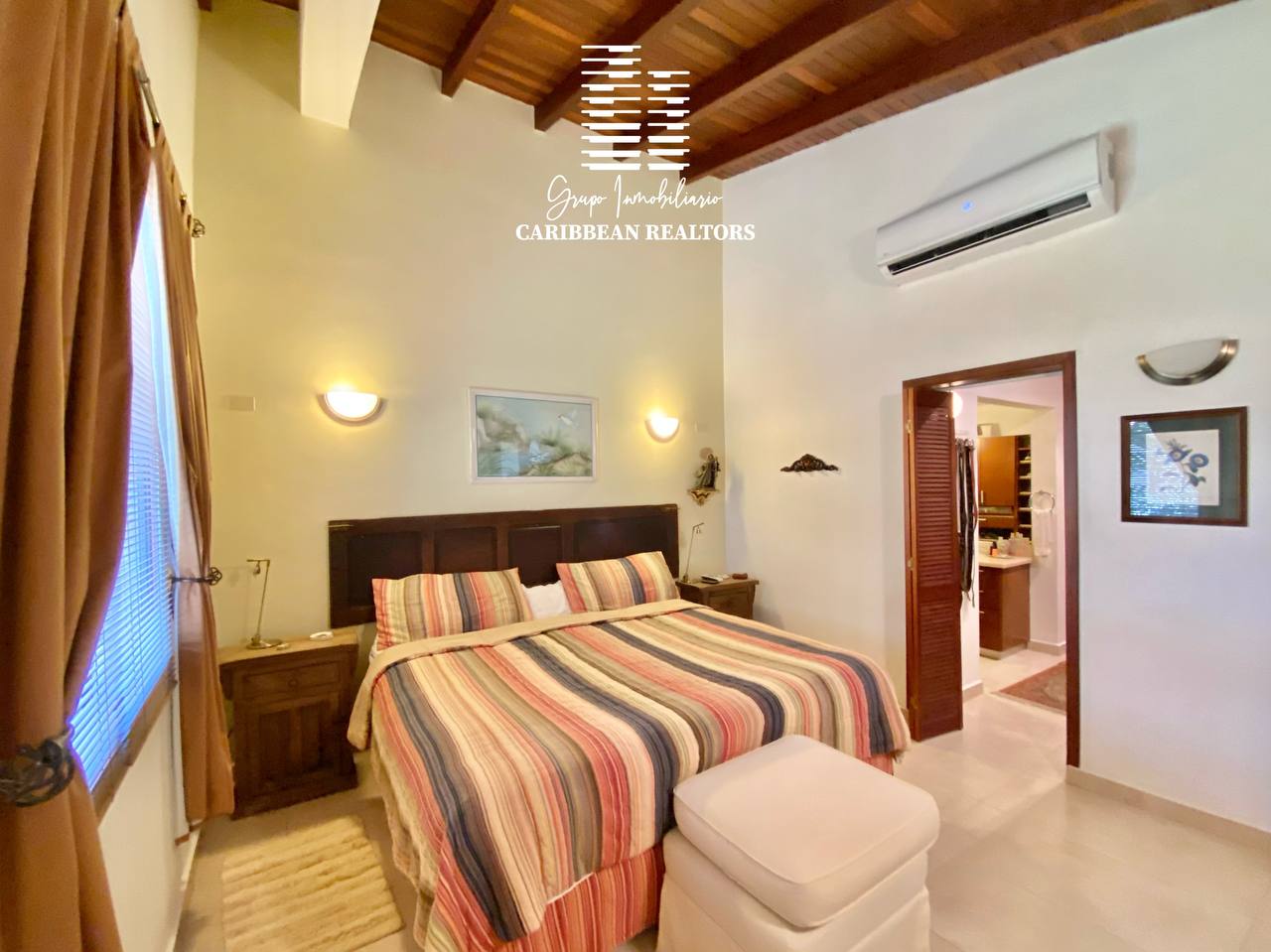 En Venta Casa Quinta, En La Urbanizacón Casa De Campo Country Club