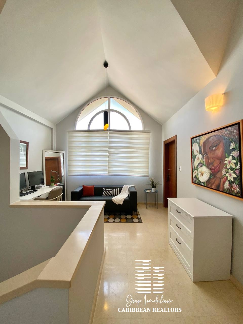 En Venta Hermoso Town House, Ubicado En El Conjunto Residencial Royal Crown