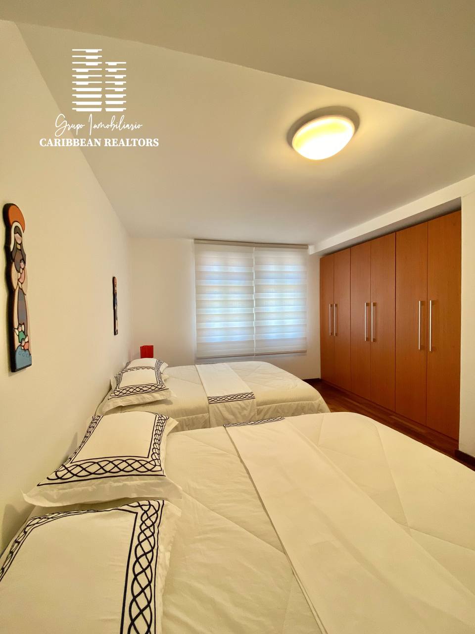 En Venta Hermoso Town House, Ubicado En El Conjunto Residencial Royal Crown