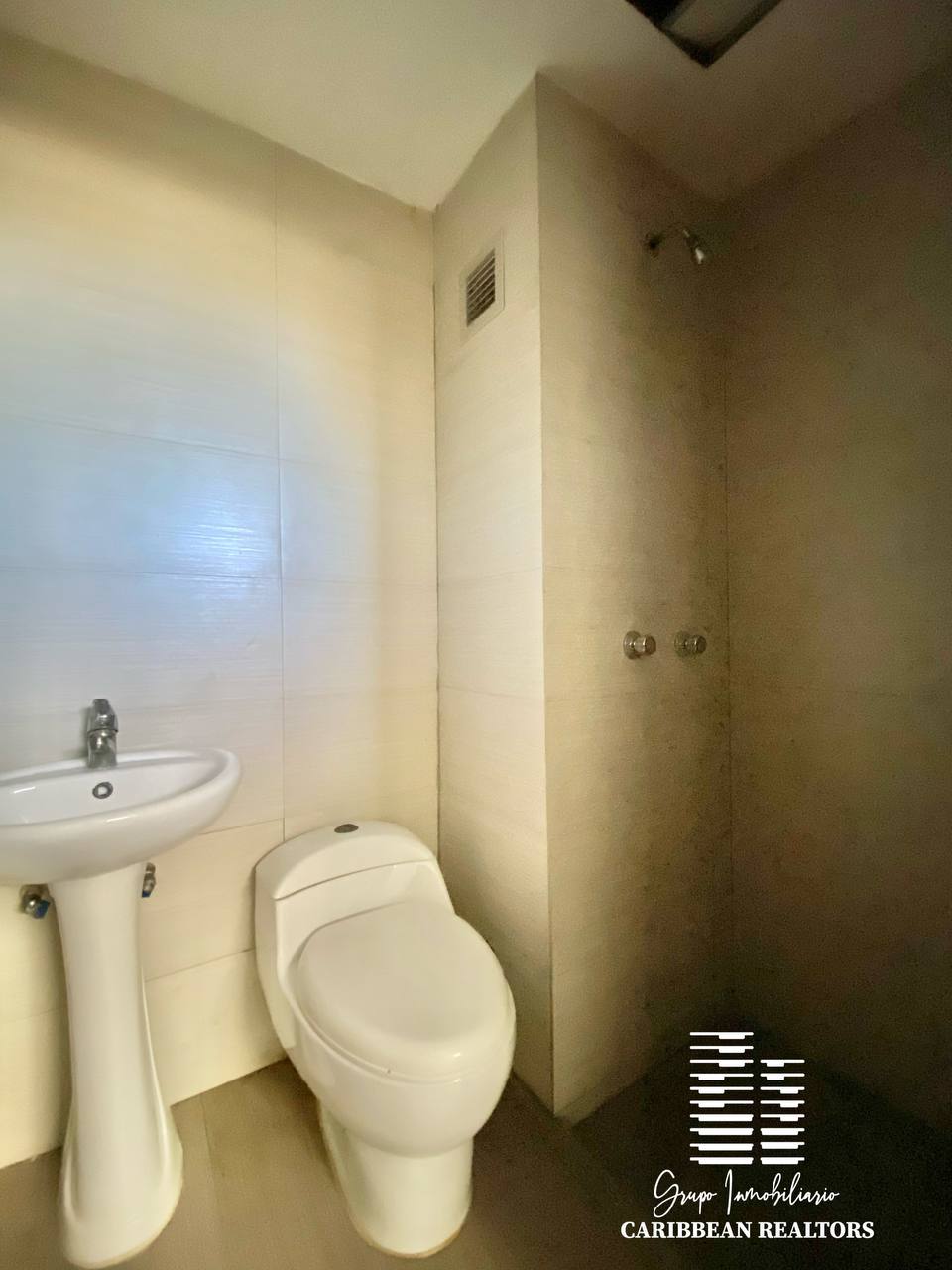 En Venta Apartamento, Ubicado En El Conjunto Residencial La Roca Loft TURQUESA