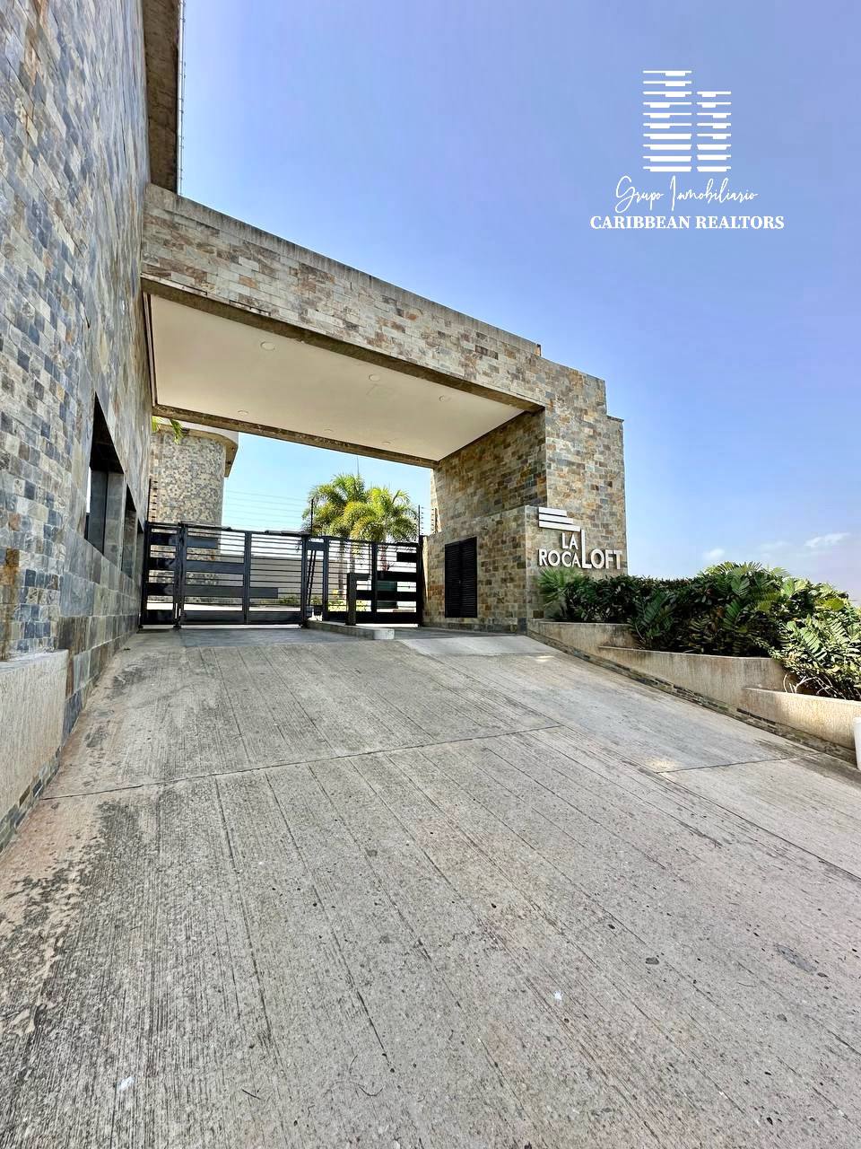En Venta Apartamento, Ubicado En El Conjunto Residencial La Roca Loft TOPACIO