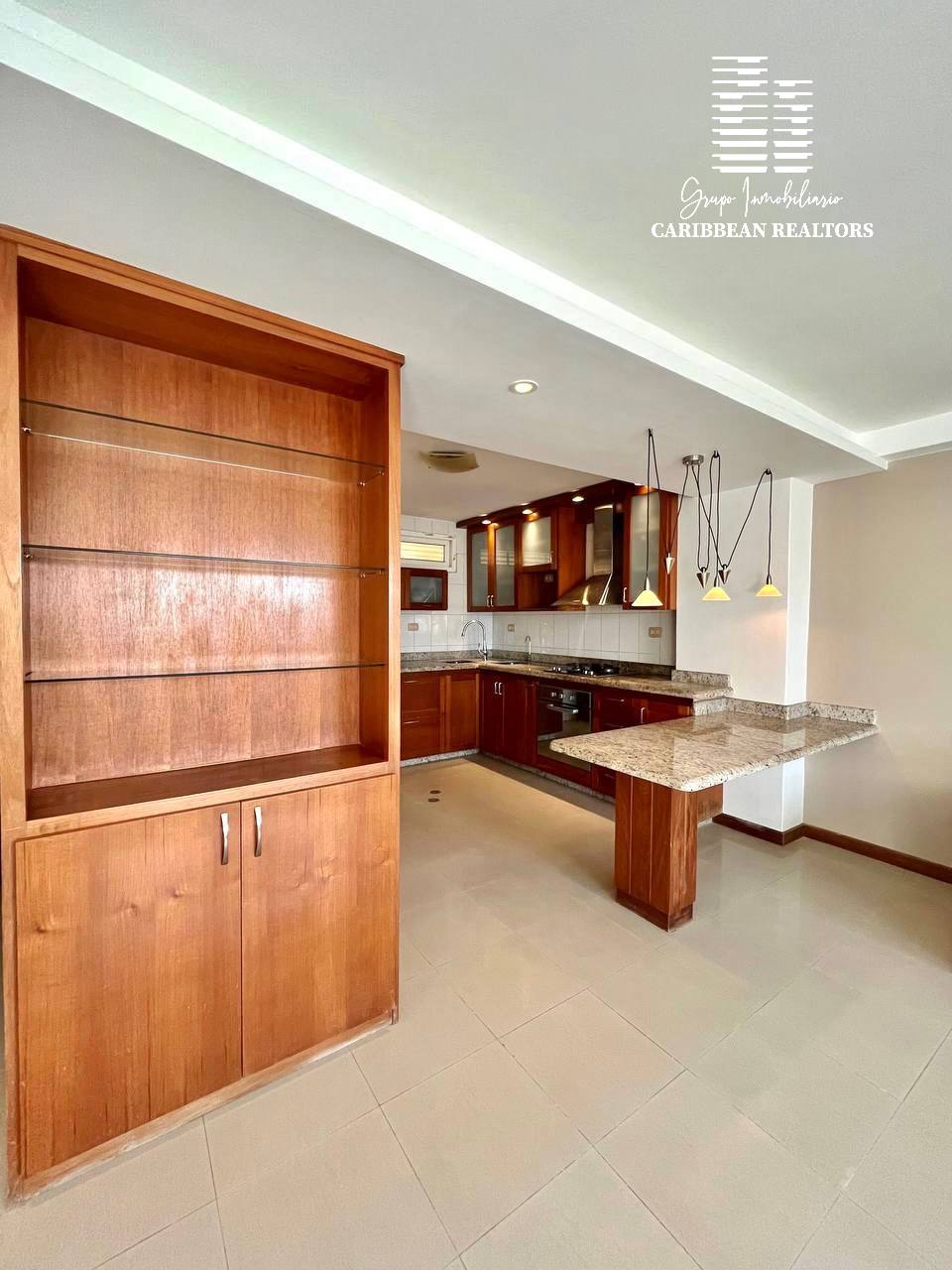 En Venta Acogedor Apartamento Ubicado En El Edificio Tennis Mar