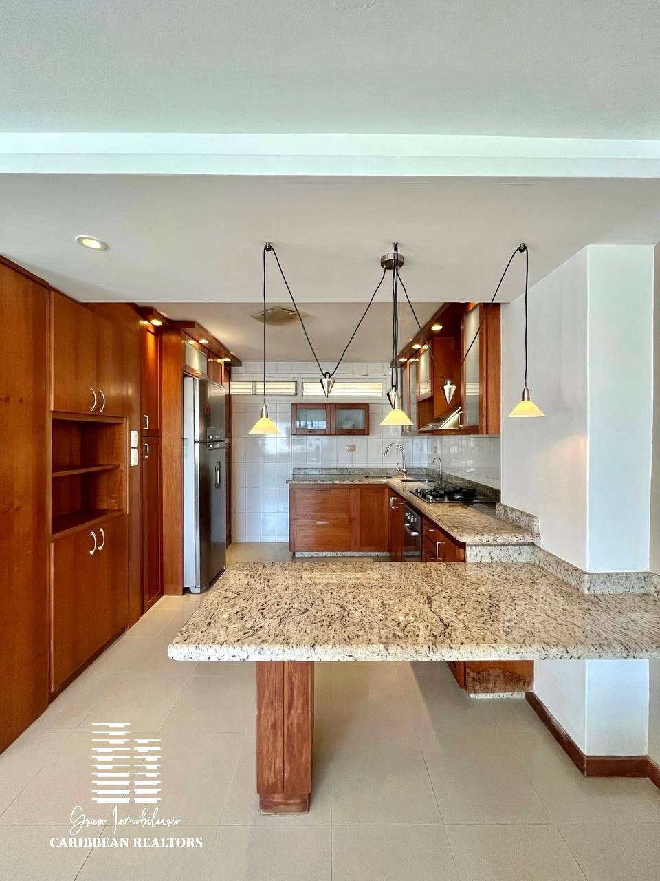 En Venta Acogedor Apartamento Ubicado En El Edificio Tennis Mar