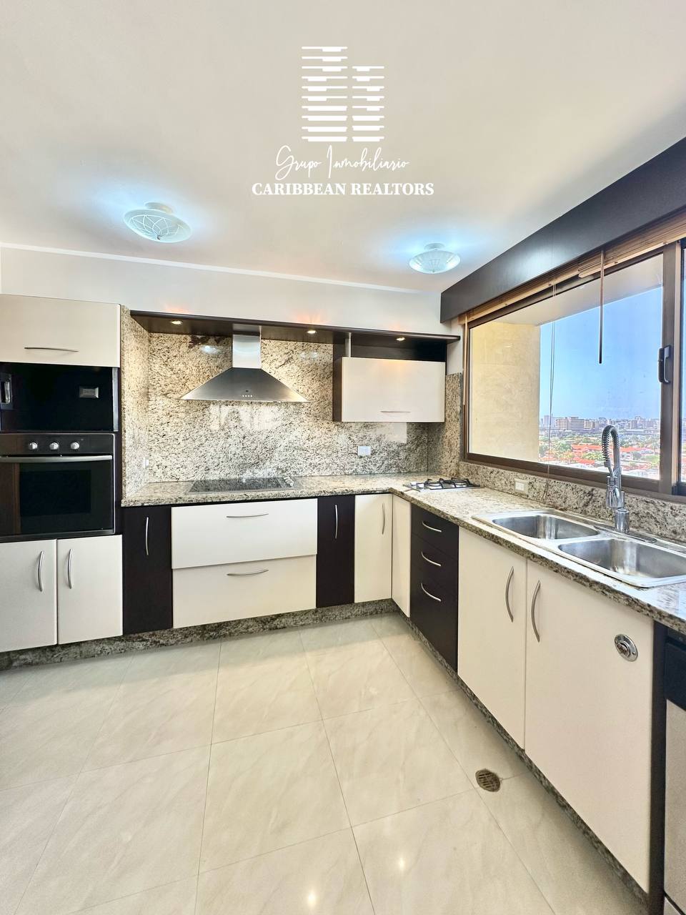 En Venta Pent House, Ubicado En El Conjunto Residencial Los Geranios