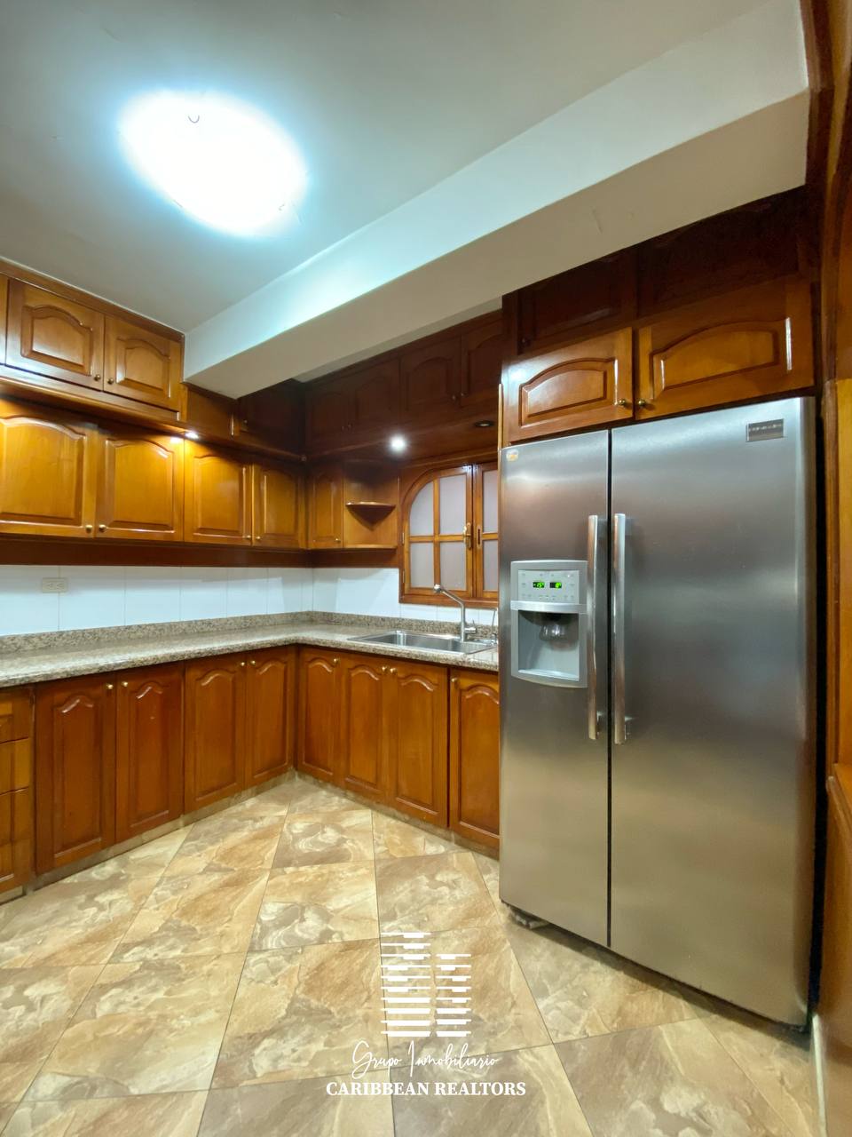 En Venta Bonita Y Espaciosa Casa, En El Conjunto Residencial Vista Caribe