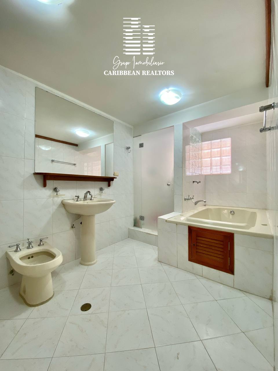 En Venta Bonita Y Espaciosa Casa, En El Conjunto Residencial Vista Caribe