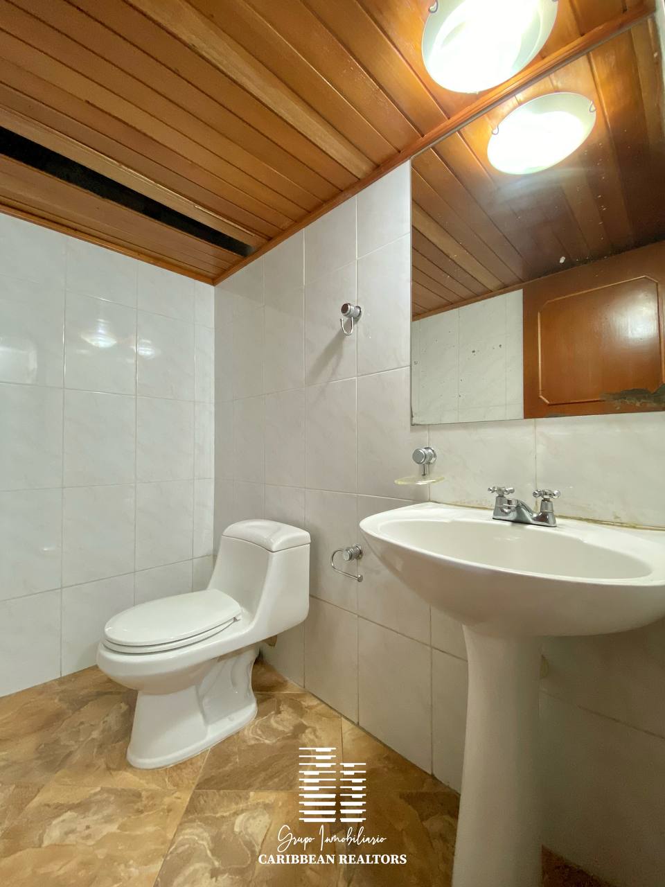 En Venta Bonita Y Espaciosa Casa, En El Conjunto Residencial Vista Caribe