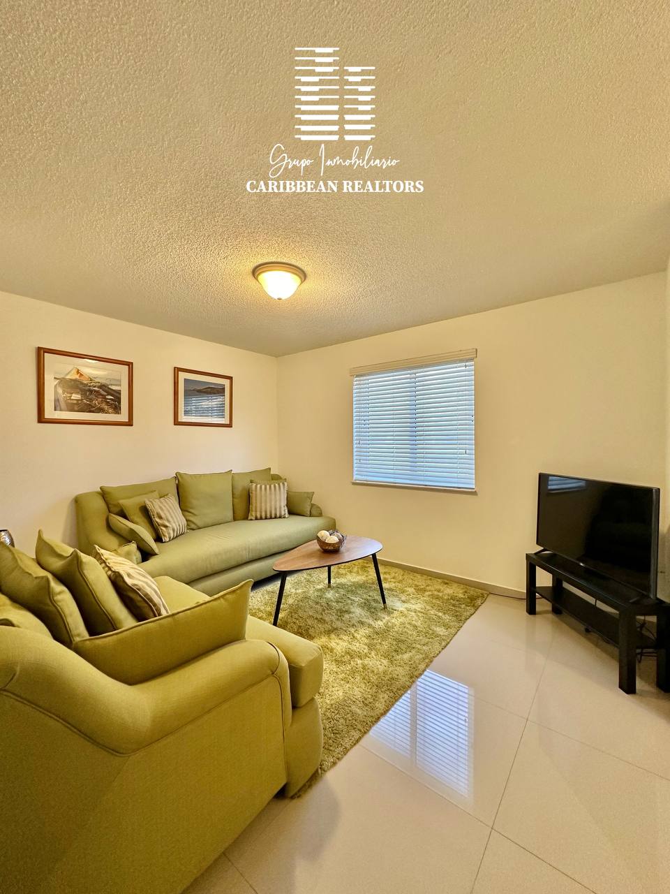 El Alquiler Acogedor Town House, Ubicado En El Conjunto Residencial Porlamar Villas