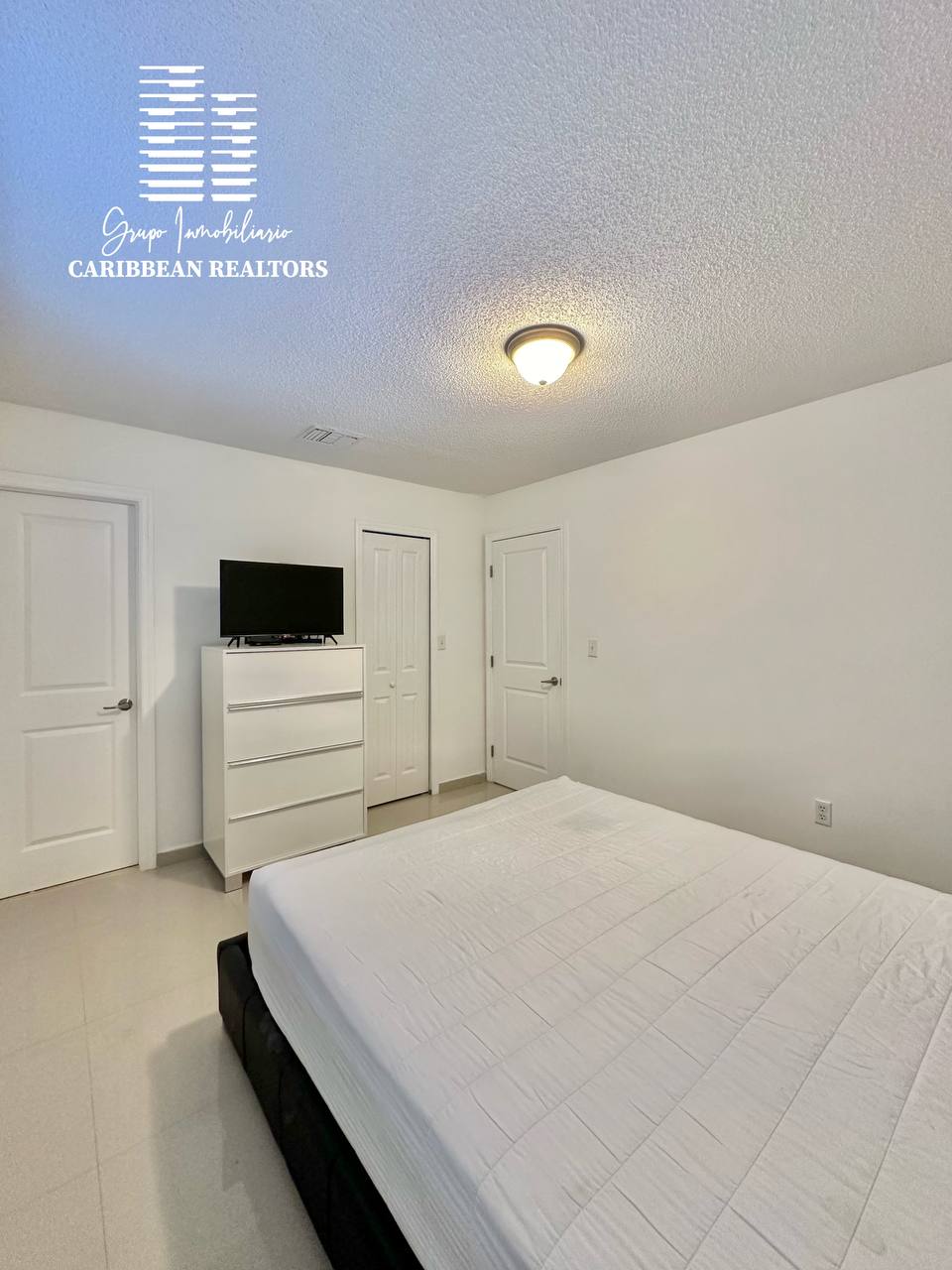 El Alquiler Acogedor Town House, Ubicado En El Conjunto Residencial Porlamar Villas