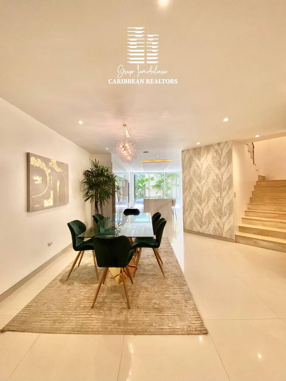 EN VENTA ELEGANTE CASA EN EL CONJ RESD MAJESTIC VILLAGE. LOS ROBLES