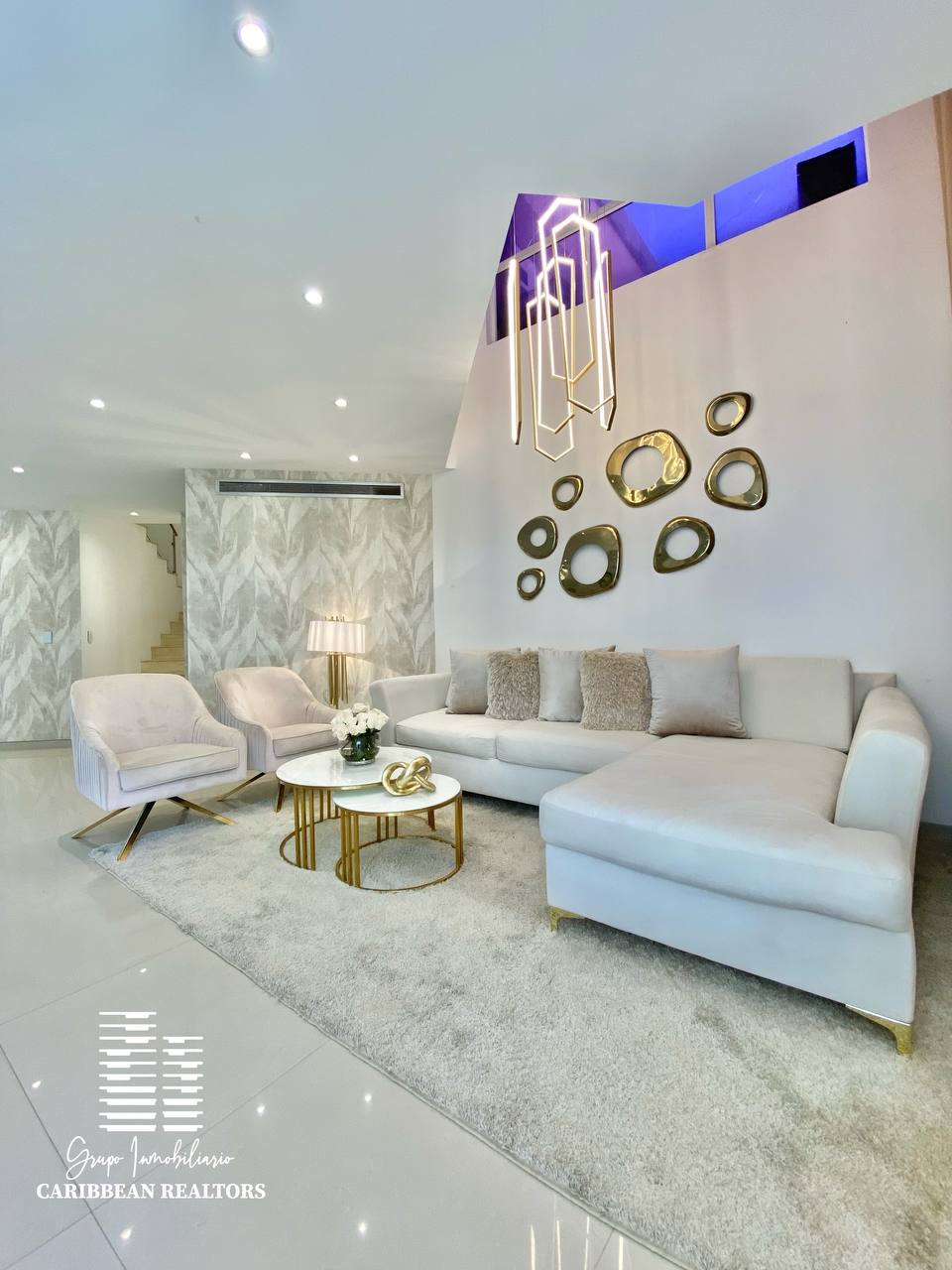 EN VENTA ELEGANTE CASA EN EL CONJ RESD MAJESTIC VILLAGE. LOS ROBLES