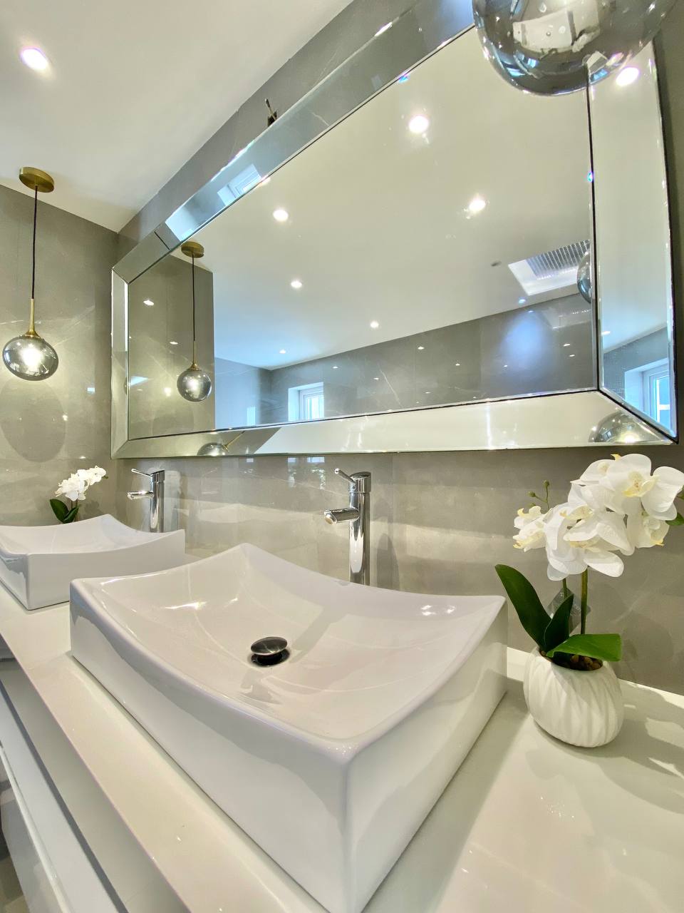 EN VENTA ELEGANTE CASA EN EL CONJ RESD MAJESTIC VILLAGE. LOS ROBLES