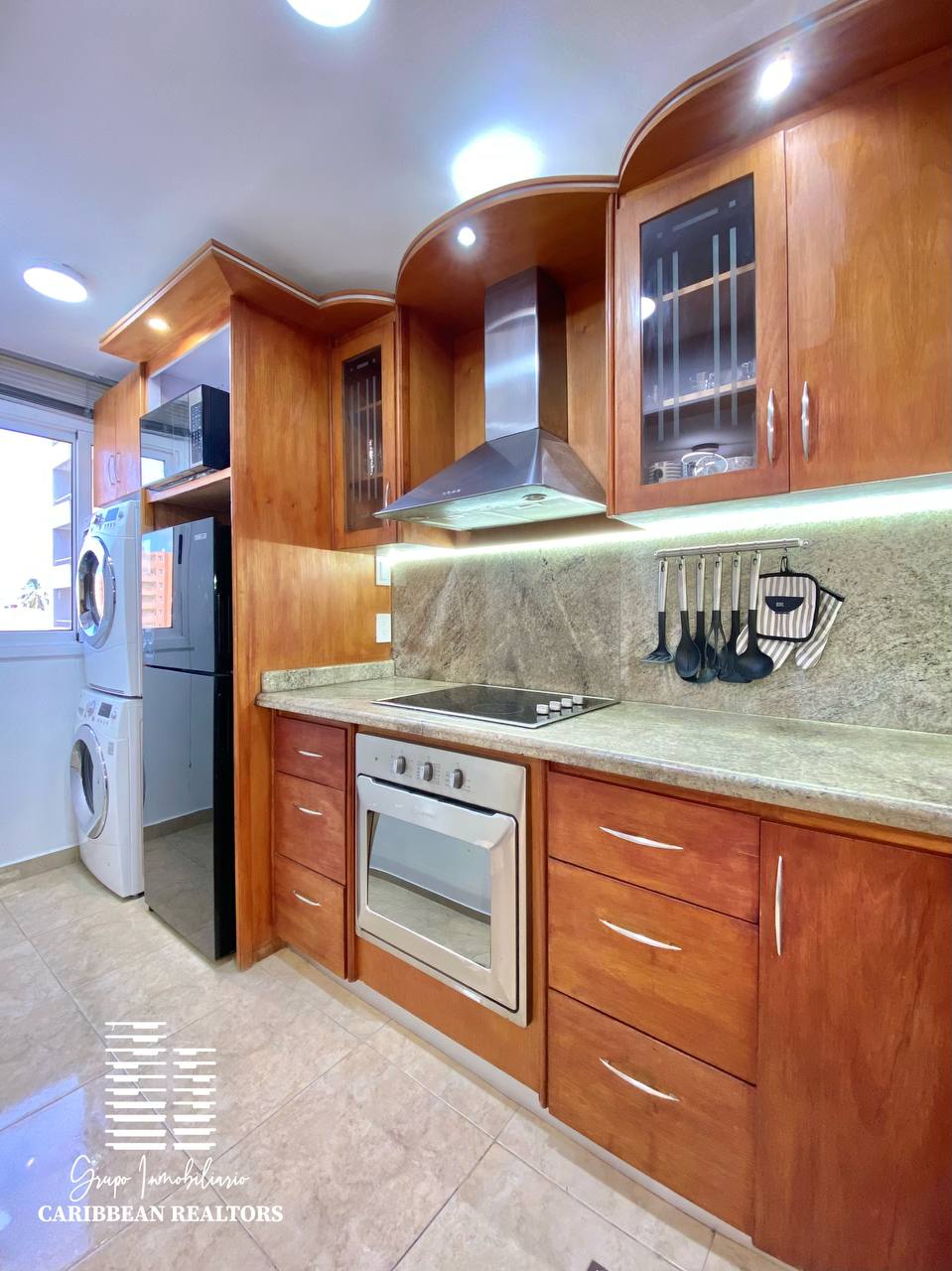 EN ALQUILER COMODO APARTAMENTO EN EL CONJ RESD ARCHIPIELAGO GARDEN. PLAYA EL ANGEL