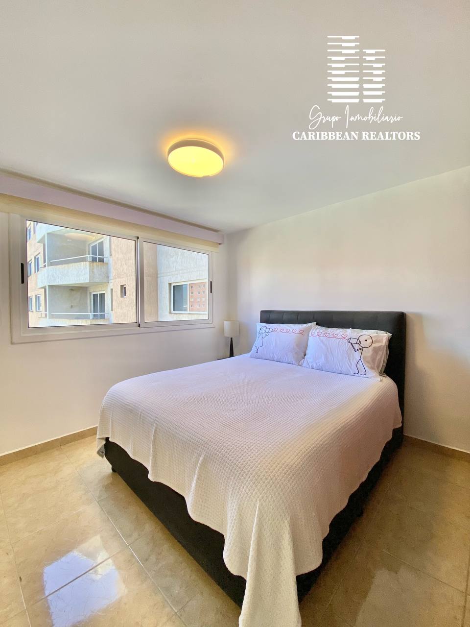 EN ALQUILER COMODO APARTAMENTO EN EL CONJ RESD ARCHIPIELAGO GARDEN. PLAYA EL ANGEL