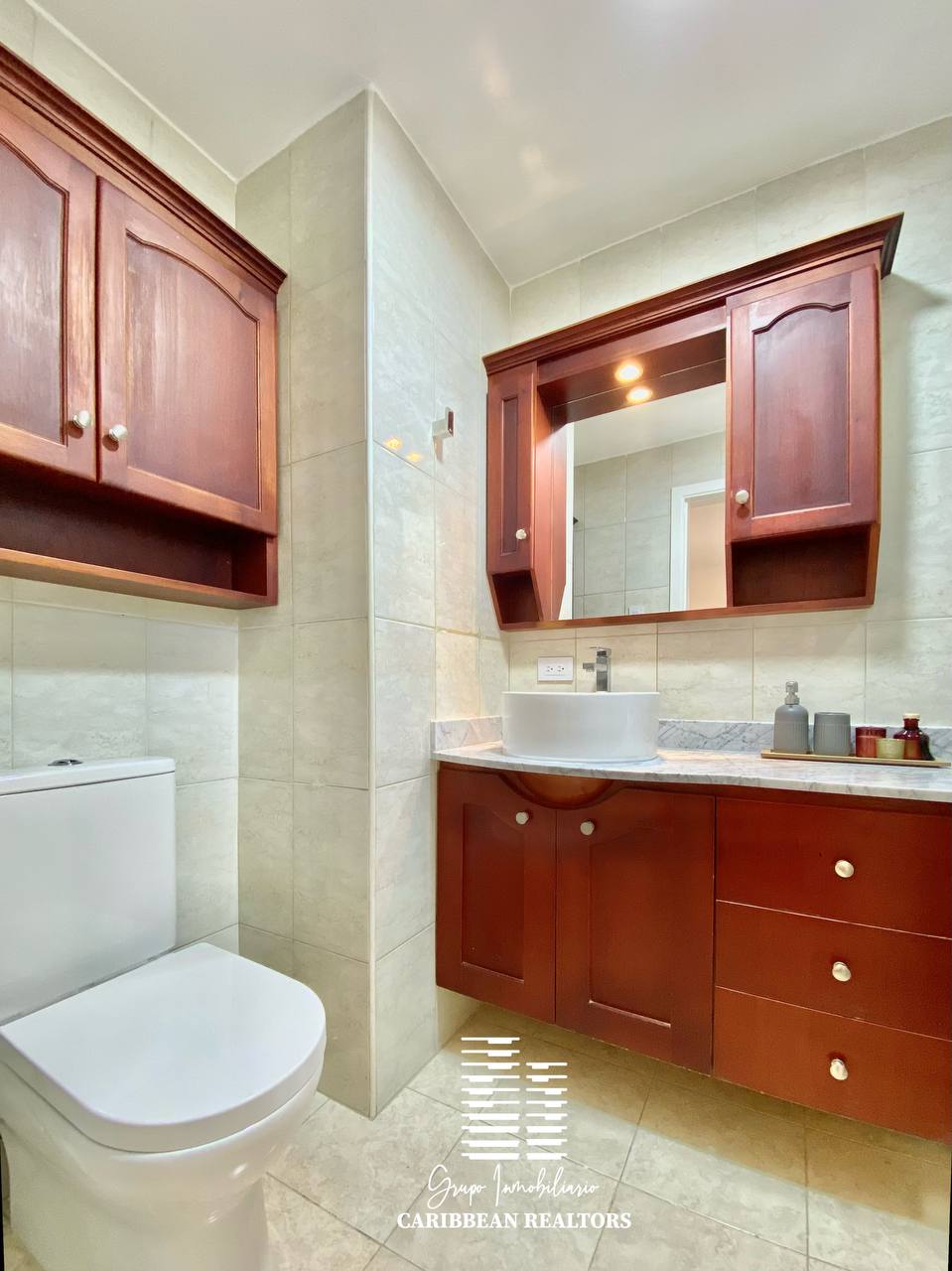 EN ALQUILER COMODO APARTAMENTO EN EL CONJ RESD ARCHIPIELAGO GARDEN. PLAYA EL ANGEL