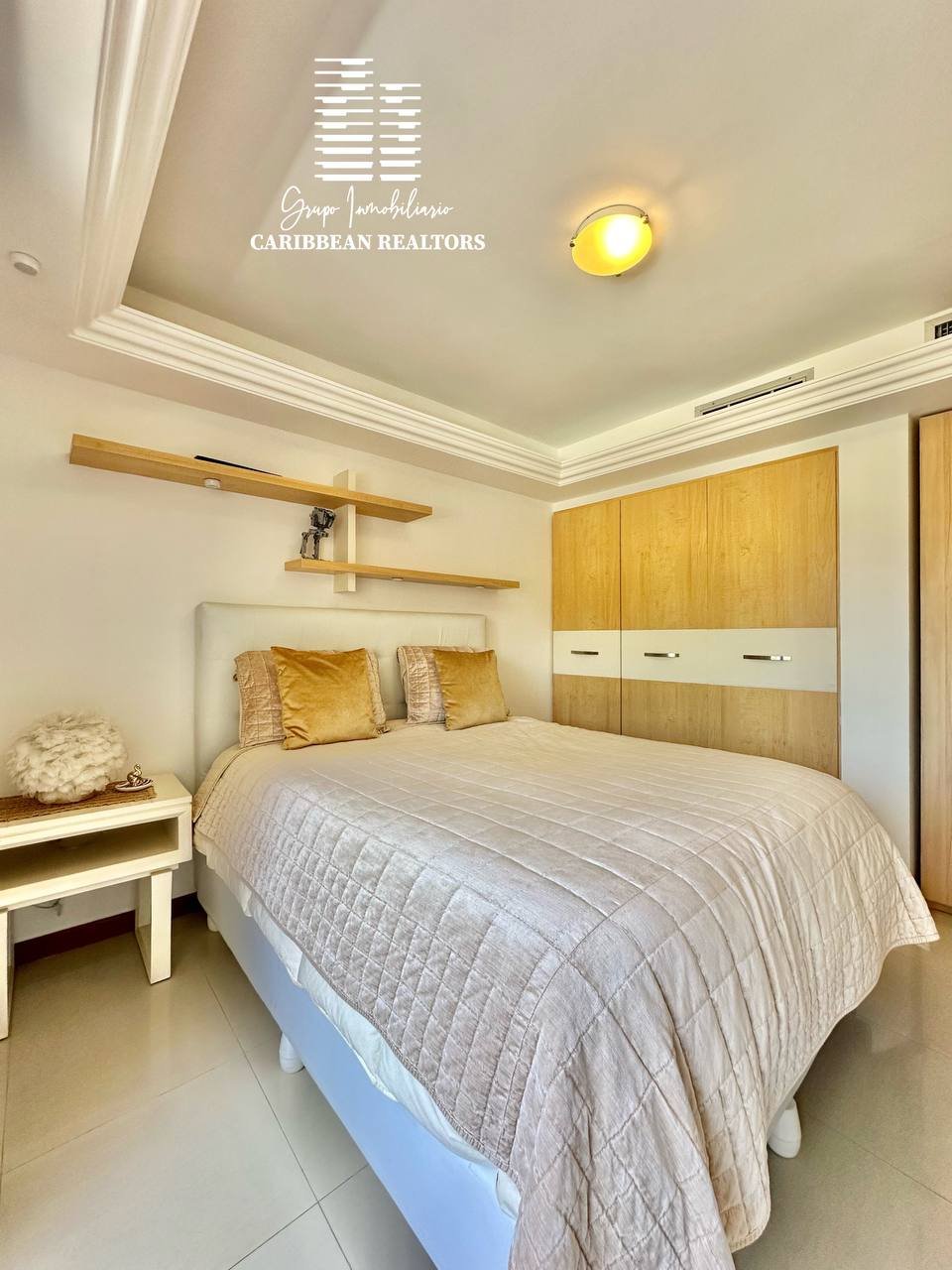 EN VENTA TOWN HOUSE EN EL CONJ RESD PLAZA REAL. PLAYA MORENO 