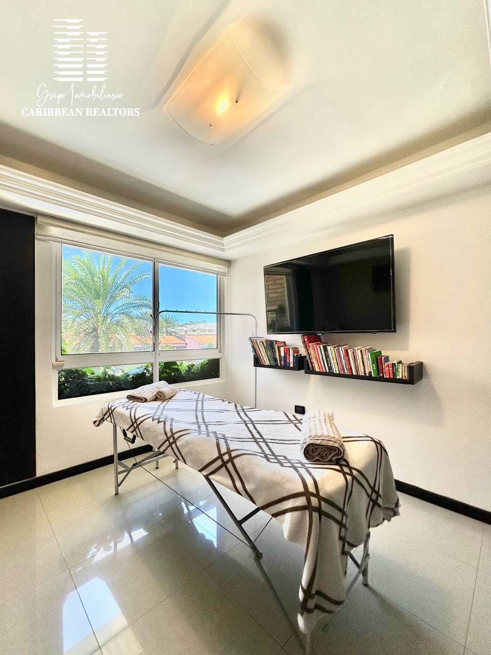 EN VENTA TOWN HOUSE EN EL CONJ RESD PLAZA REAL. PLAYA MORENO 