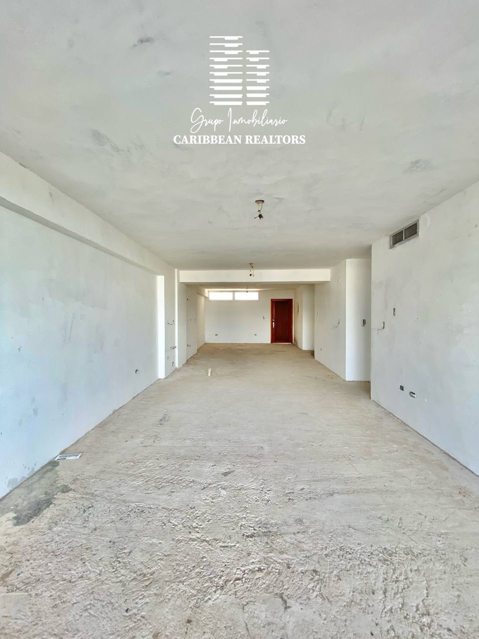 EN VENTA APARTAMENTO CON ESPECTACULAR VISTA AL MAR EN MORRO DE LA MAR II. AV RAUL LEONI