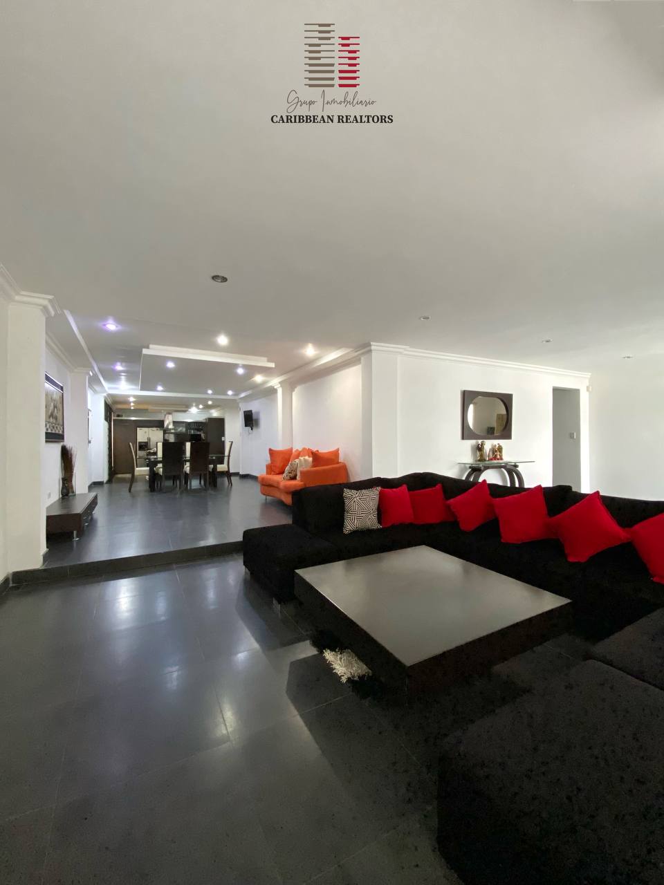 EN VENTA CASA QUINTA EN EL CONJ RESD EL CARDENAL JUANGRIEGO.