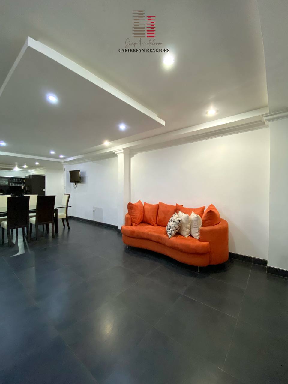 EN VENTA CASA QUINTA EN EL CONJ RESD EL CARDENAL JUANGRIEGO.