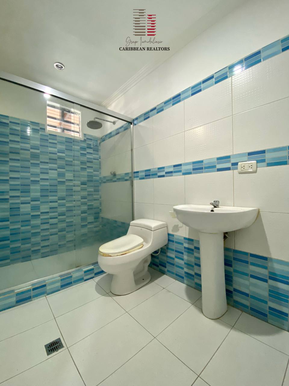 EN VENTA CASA QUINTA EN EL CONJ RESD EL CARDENAL JUANGRIEGO.