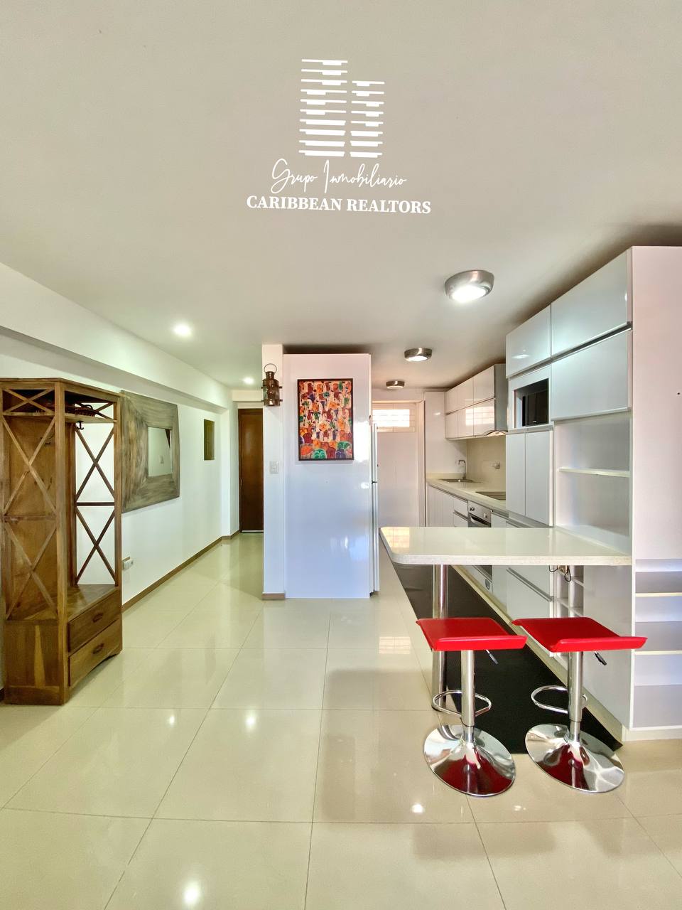 EN ALQUILER FIJO COMODO APARTAMENTO EN EL CONJ RESD VINCENZO. COSTA AZUL