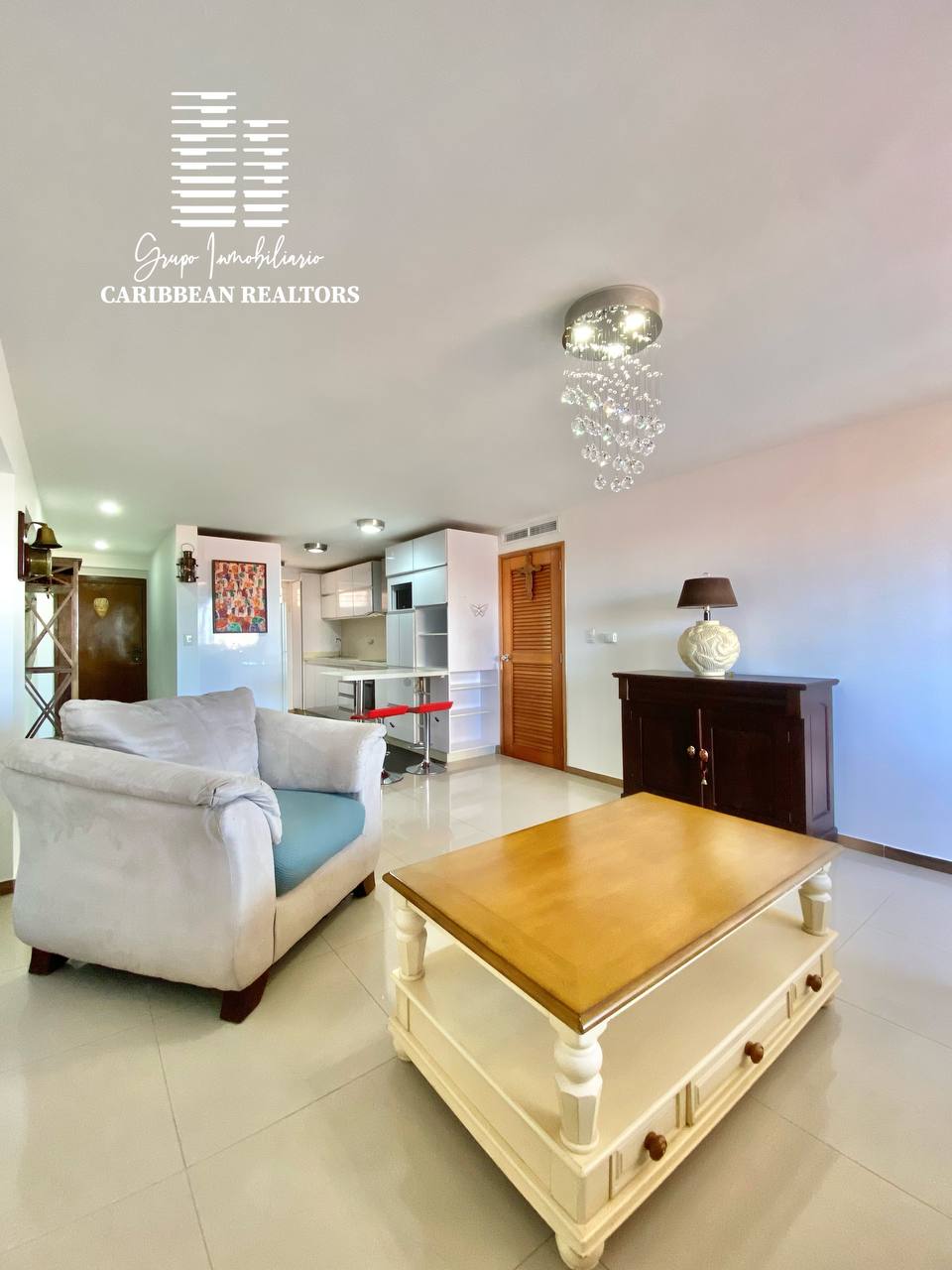 EN ALQUILER FIJO COMODO APARTAMENTO EN EL CONJ RESD VINCENZO. COSTA AZUL