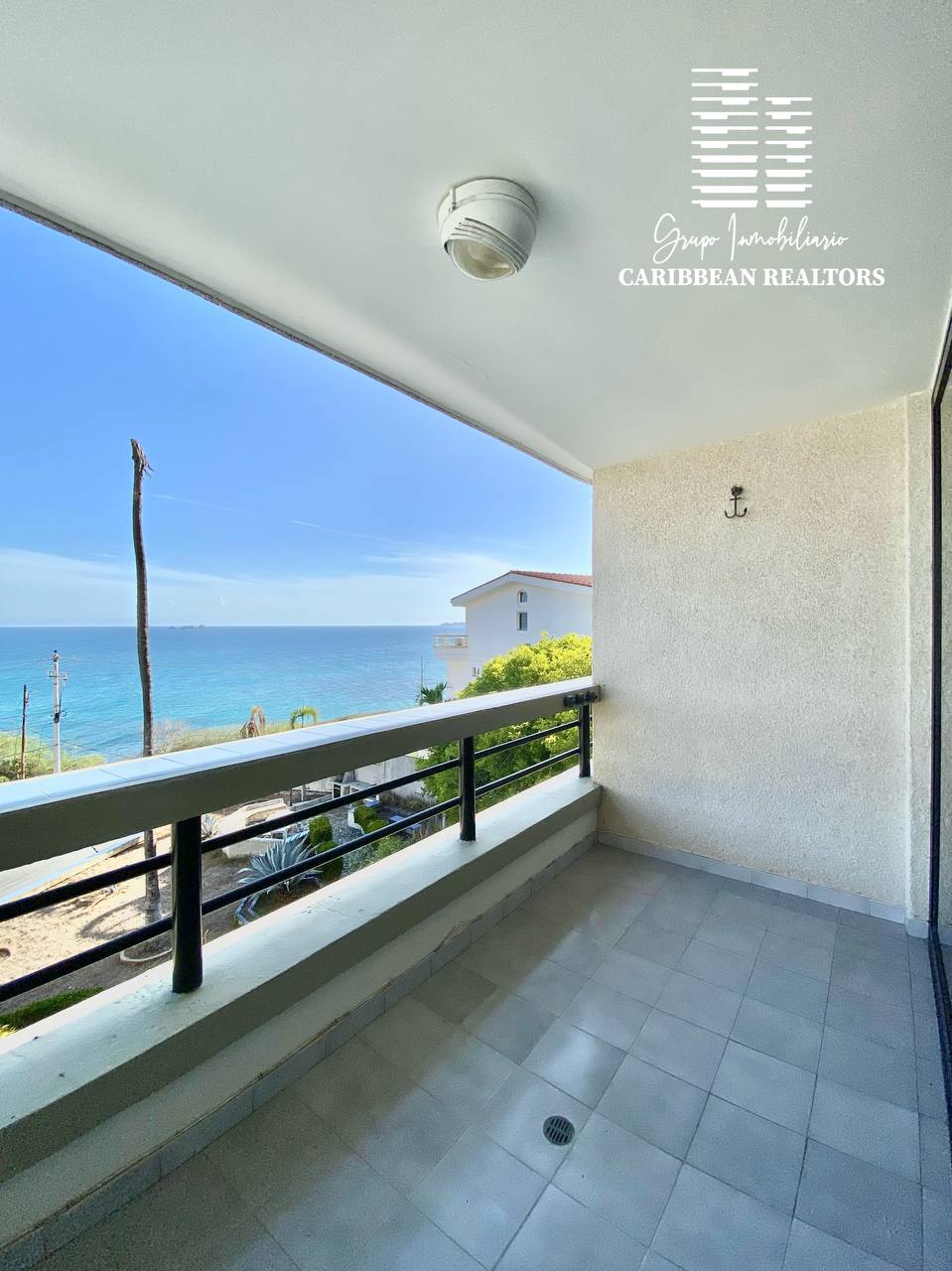 EN VENTA APARTAMENTO CON VISTA AL MAR EN EL CONJ RESD LA BALANDRA. PAMPATAR