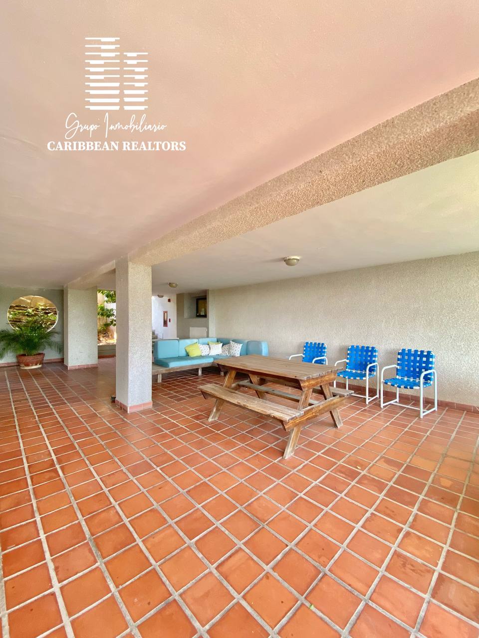 EN VENTA APARTAMENTO CON VISTA AL MAR EN EL CONJ RESD LA BALANDRA. PAMPATAR