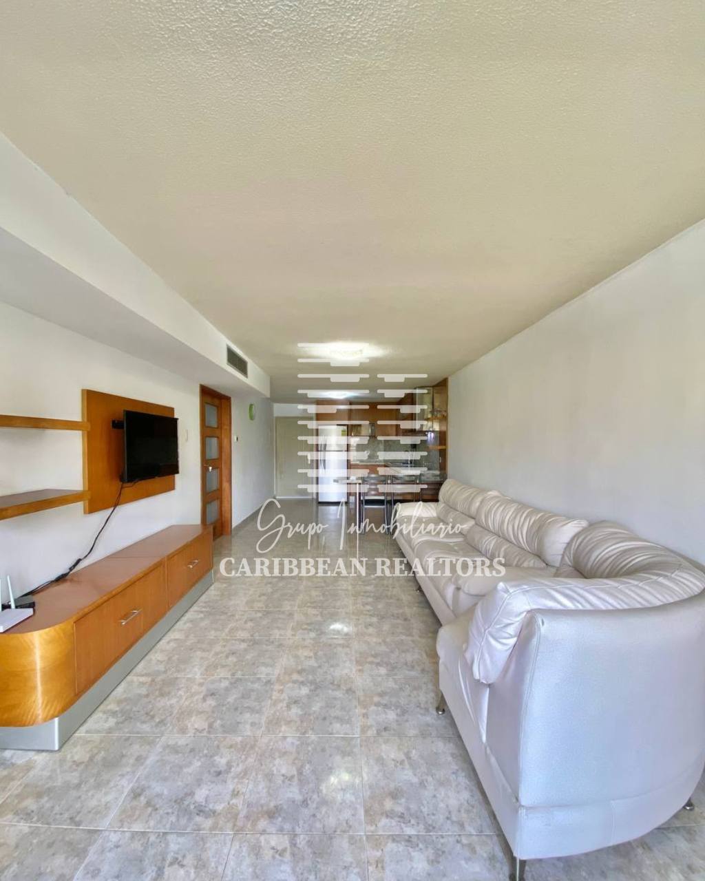 EN VENTA APARTAMENTO EN EL CONUNTO RESIDENCIAL CARENERO. COSTA AZUL