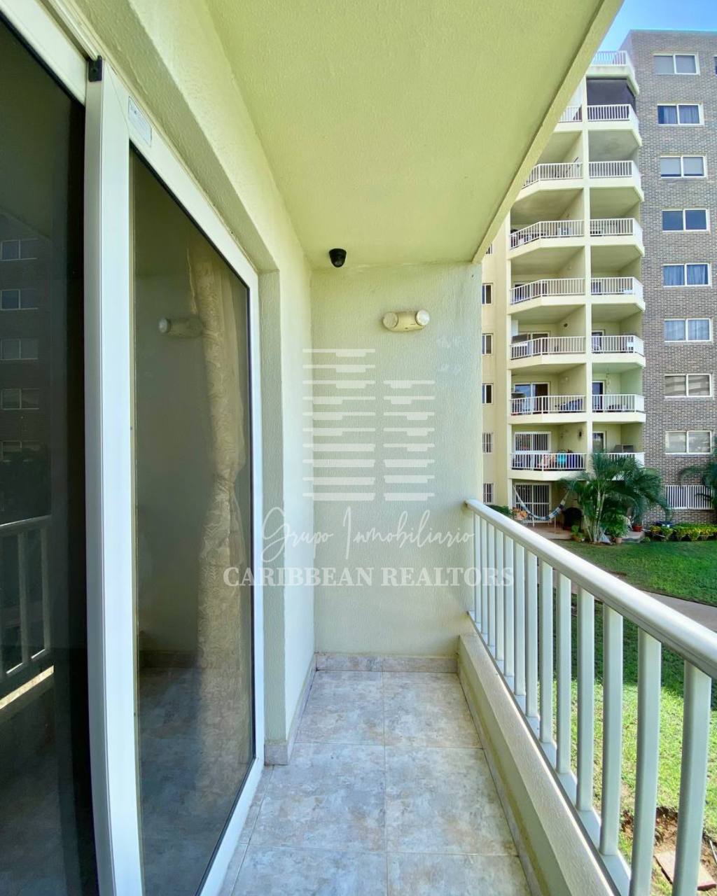EN VENTA APARTAMENTO EN EL CONUNTO RESIDENCIAL CARENERO. COSTA AZUL